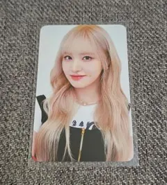 IVE ワルツ ラントレ トレカ 海外 アジア 限定 リズ