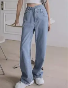 【即日発送】ストレート　デニム　ジーンズ　ハイウエスト