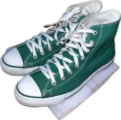 グリーン スニーカー