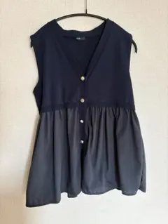 しまむら　ペプラム　ジレ　ネイビー
