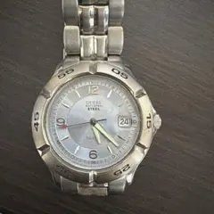 GUESS ゲス　腕時計　スチール製　クォーツ　防水　メンズ