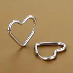No. Z81 シルバー ハート フープピアス 上品 シンプル 人気 華奢