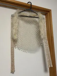 ベージュ 結婚式 ファー付きボレロ スパンコールボレロ