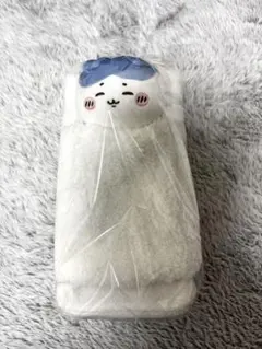 ちいかわ　ハチワレ　おふとんぬいぐるみティッシュケース