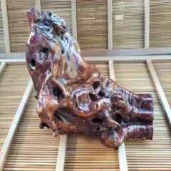 木製彫刻 置物 茶色