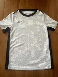 Tシャツ　NIKE 130