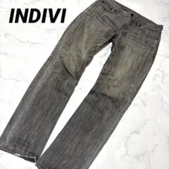 INDIVIインディヴィ　スリムストレートデニムパンツ　ジーンズ　グレー系のサムネイル