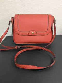 フラップショルダーバッグ