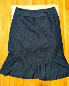 LAURA ASHLEY 黒(濃いネイビー)フレアスカート