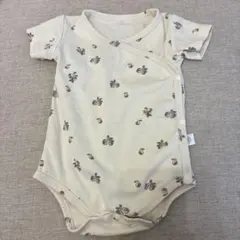 洋梨柄ロンパース 66cm 半袖 クリーム色　前開き