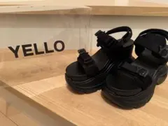 【新品】YELLO 厚底サンダル オールブラック Lのサムネイル