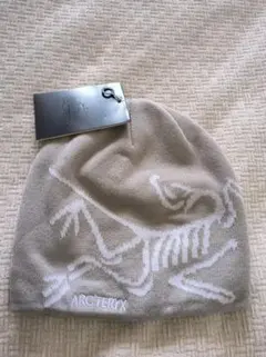 ARC'TERYX ニット帽 ビーニー グレー+ホワィト 11