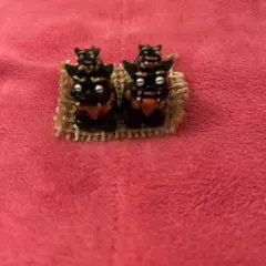 シーサー　黒金獅子の木製置物セット　2個セット