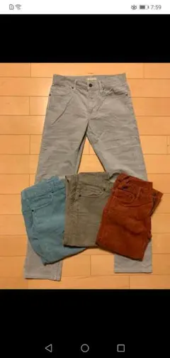 ユニクロジーンズ　コーデュロイ