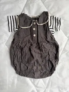 ダークグレー襟付きロンパースとストライプシャツセット