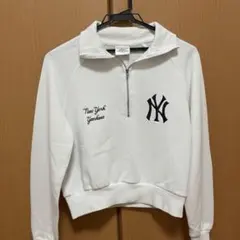 MLB ニューヨークヤンキース　ハーフジップ　スウェット