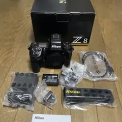 Nikon Z8 ｜純正バッテリー3個・CFexpress128GB×2付き - メルカリ