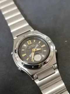 CASIO LWA-141 wave ceptor アナログとデジタル腕時計