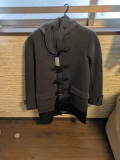フード付きグレー ダッフルコート