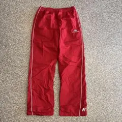【300円オークション】New Balance ナイロンパンツ レッド 美品のサムネイル