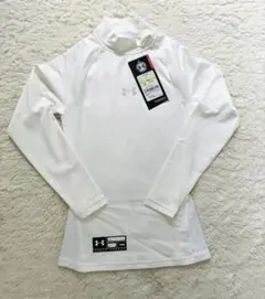 新品アンダーアーマー アンダーシャツ　YMD