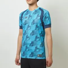 newbalance ニューバランス　シャツ　水色のサムネイル