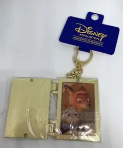 ズートピア 本型キーホルダー ディズニーアニメーションイマーシブエクスペリエンス