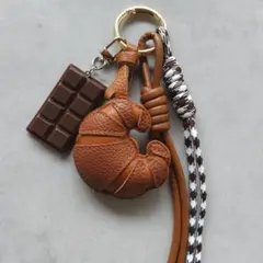 じゃらじゃらキーホルダー バッグチャーム 　チョコ　クロワッサン　茶色