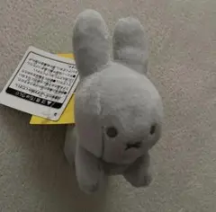【入手困難】ブルーナアニマル　ぬいぐるみマスコット　うさぎ　ペールカラーver.