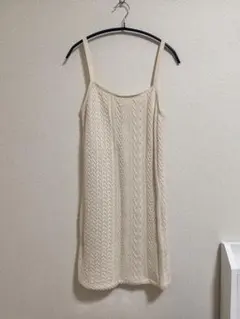 zara アイボリーのケーブルニットワンピース