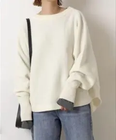 近年モデル　スピックアンドスパン　ドルマンロングリブニット　ホワイト系