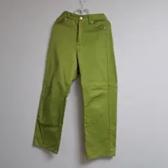 春色デニムパンツ　 カジュアルパンツ