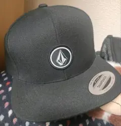 VOLCOM（ヴォルコム）キャップ　くろ