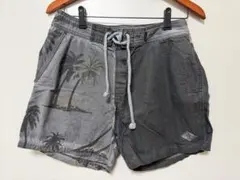 【美品】TCSS ボードショーツ 水着 32インチのサムネイル