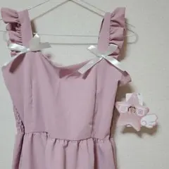 星名桜子 フリル付きノースリーブワンピース