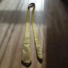 GUCCI ヴィンテージ　イエローネクタイ 100%シルク　イタリア製
