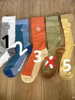 Item thumbnail for item 2ce9f9db-eb31-44e1-baf9-2b9404319979