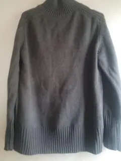 タートルネックニットセーター ダークグレー シンプル 無地