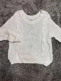 GYDA ホワイト ケーブル編み ニットセーター