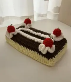 手編みボックスティッシュカバー （チョコケーキ風・マカロン