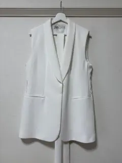 ZARA ／ ノースリーブロングジレ ベルト付き