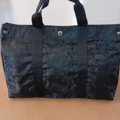 COMME CA ISM トートバッグ ブラック ロゴ総柄