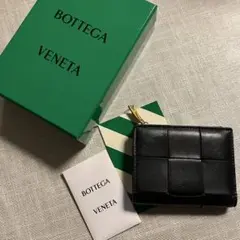 Bottega Veneta スモール カセット 二つ折りファスナーウォレット