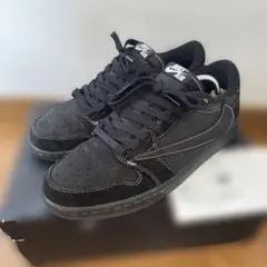 Travis Scott × Nike 