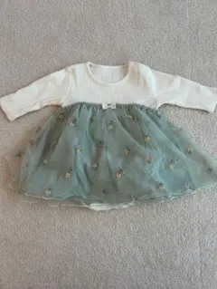 花柄刺繍ロンパース　女の子　70