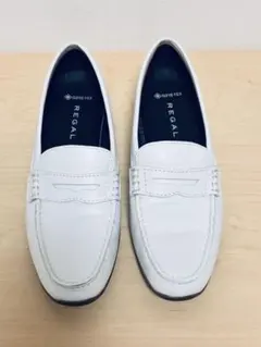 REGALリーガル　ゴアテックス　レザーローファー　白　23cm