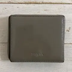 PRADA プラダ コインケース スクエア グレー