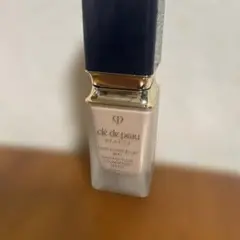 クレ•ド•ボーボーテタンフリュイドエクラマット　オークル10