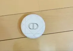 dior フォーエーバー　クチュールルミナイザー02