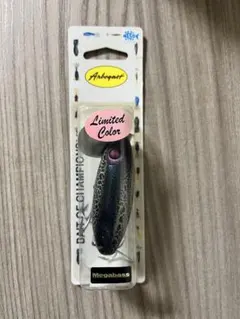 ジッターバグ Megabass× ARBOGAST パロット ジッターバグ Megabass× ARBOGAST パロット - メルカリ